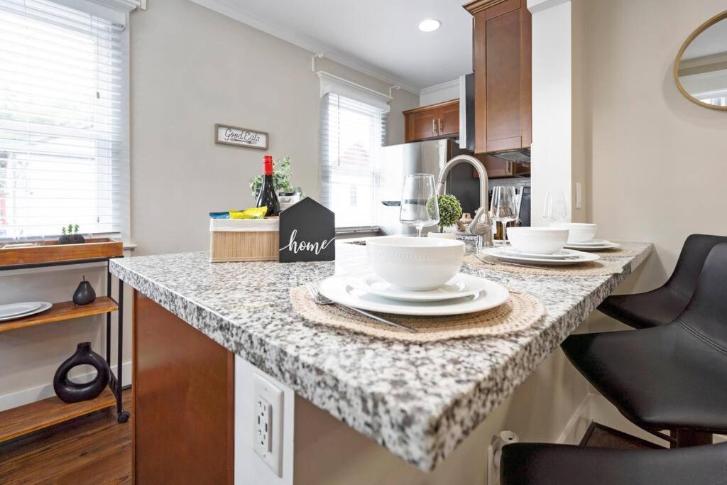 Historic Heights Cozy Nook Apartment Houston Esterno foto